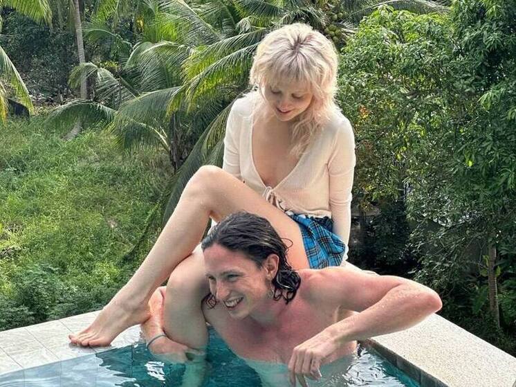 Суд Петербурга развел художницу Шейдлину с мужем