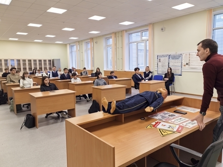 Специалисты «Россети Центр» напомнили брянским школьникам о правилах электробезопасности и энергосбережения