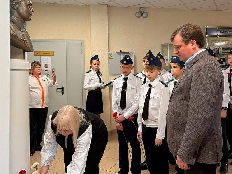 Липецк почтил память Героя России Олега Пешкова