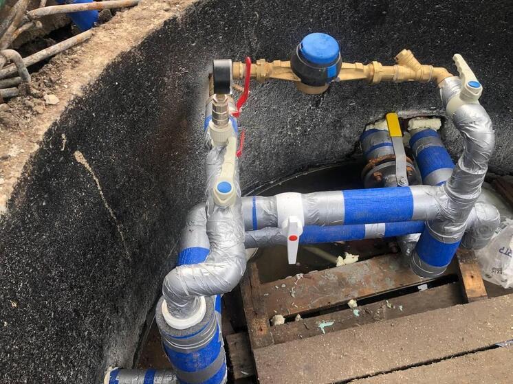 Тверские строители возводят новый спортзал для бердянской гимназии