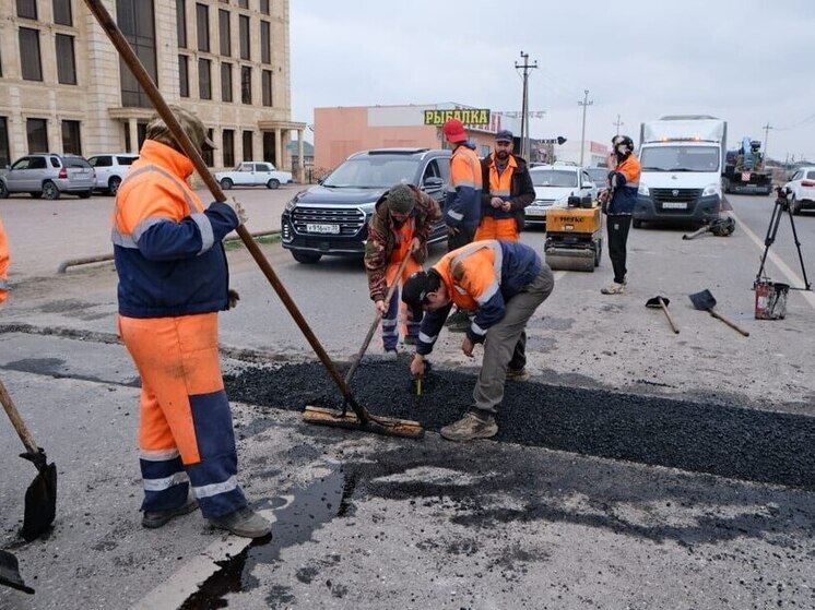 На опасной астраханской улице устанавливают лежачие полицейские