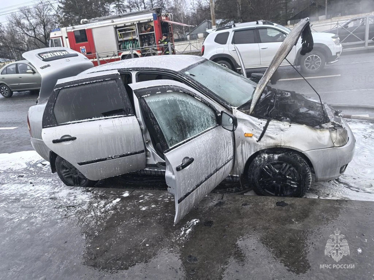 На Московском проспекте в Брянске сгорел автомобиль