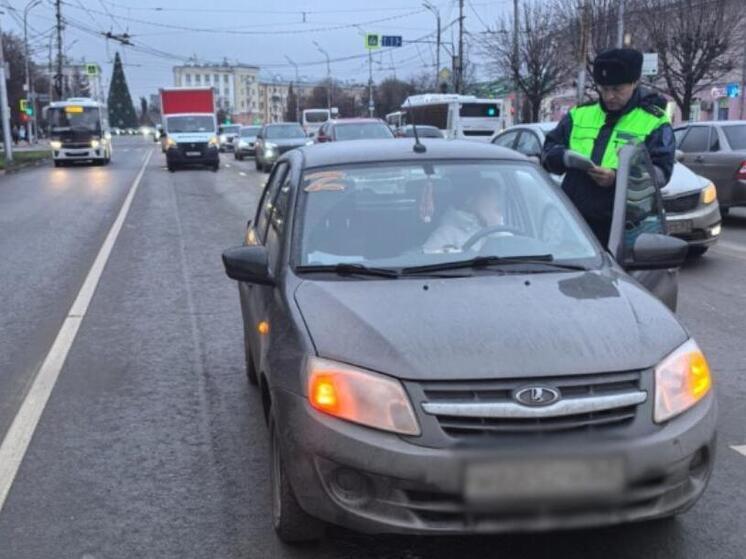 На Первомайском проспекте в Рязани в ДТП пострадала 64-летняя водитель "Лада"