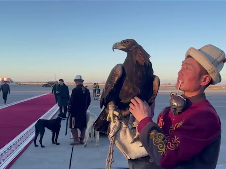 В Кремле продемонстрировали кадры подготовки ко встрече Путина в Киргизии