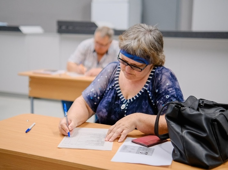 В Волгоградской области ввели электронные пенсионные удостоверения