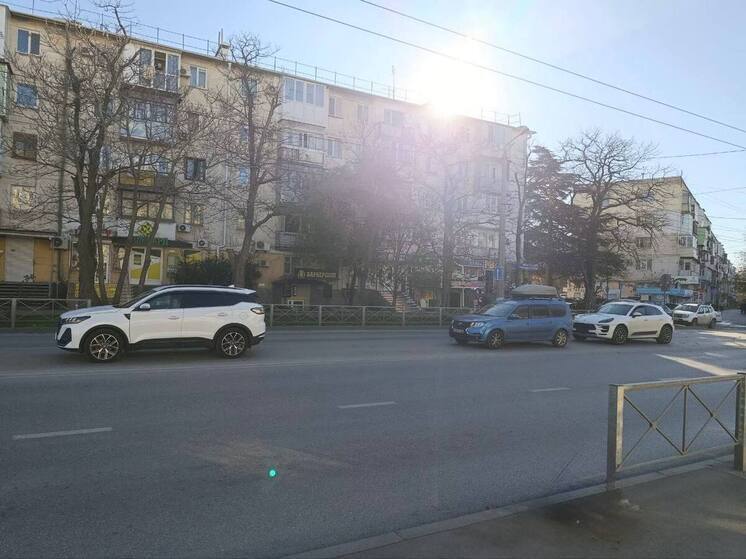 В Севастополе семилетняя девочка пострадала в тройном ДТП