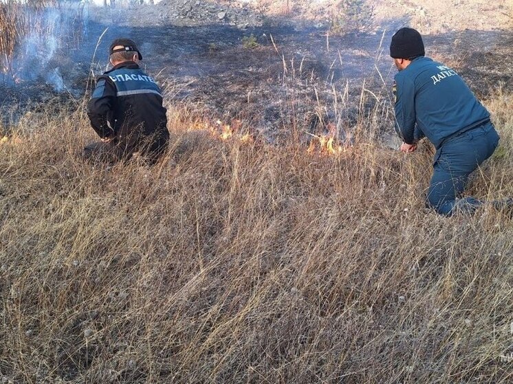 Природный пожар разгорелся в горном районе Дагестана