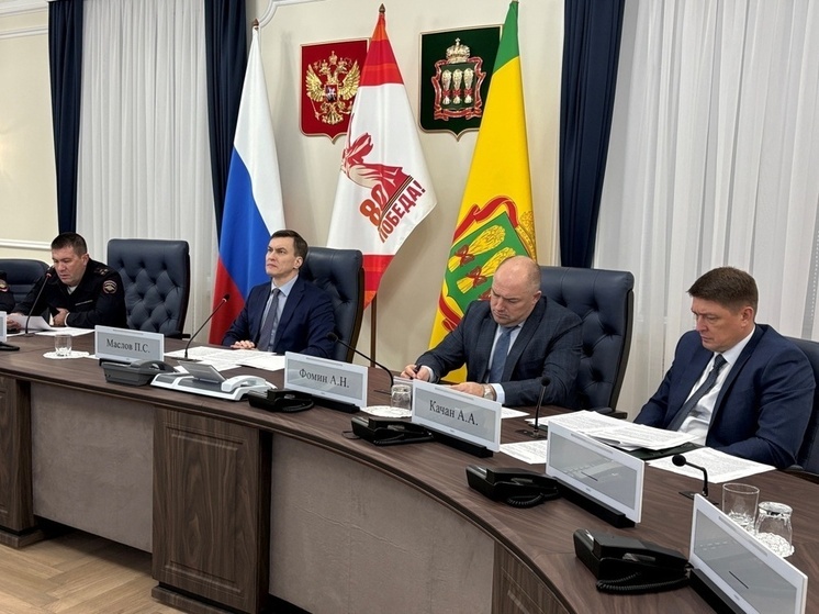 Пензенские власти обсудили укрепление гражданской идентичности и противодействие радикализму