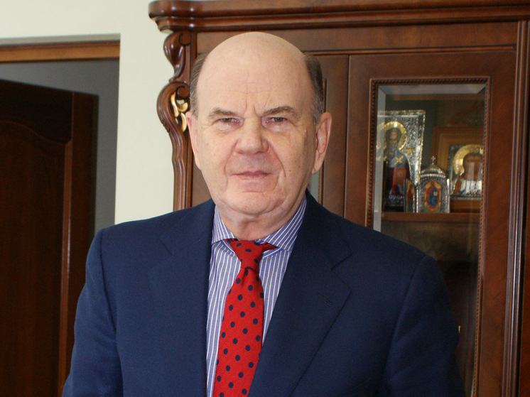 Владимир Порханов поздравляет кубанцев с Днем матери