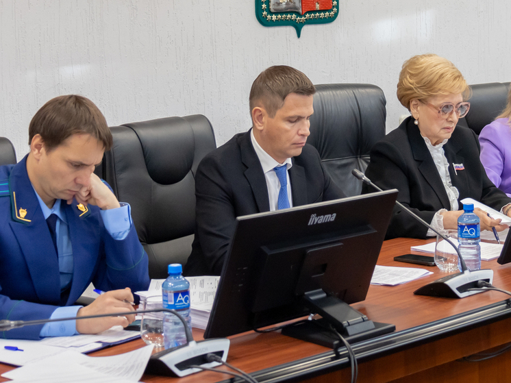 Вера Галушко: «Евгений Наумов достойно справляется с обязанностями главы города»