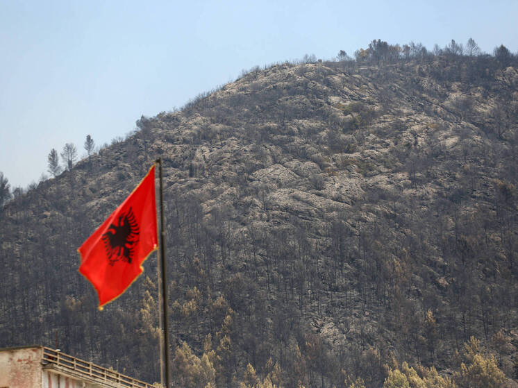 Черногория решила ввести визы для россиян