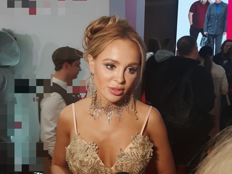 Стало известно, почему бывшая Шаляпина Калашникова боится за единственного сына