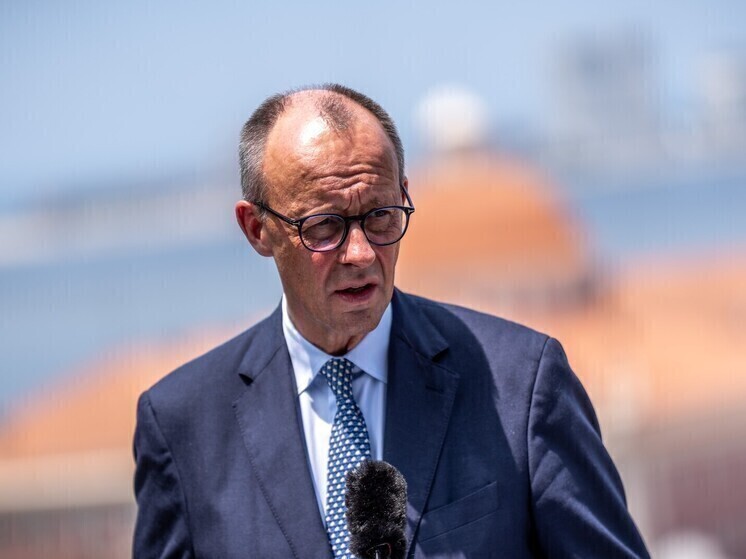 Фридрих Мерц заявил о низком проценте трудоустройства среди украинских беженцев в ФРГ