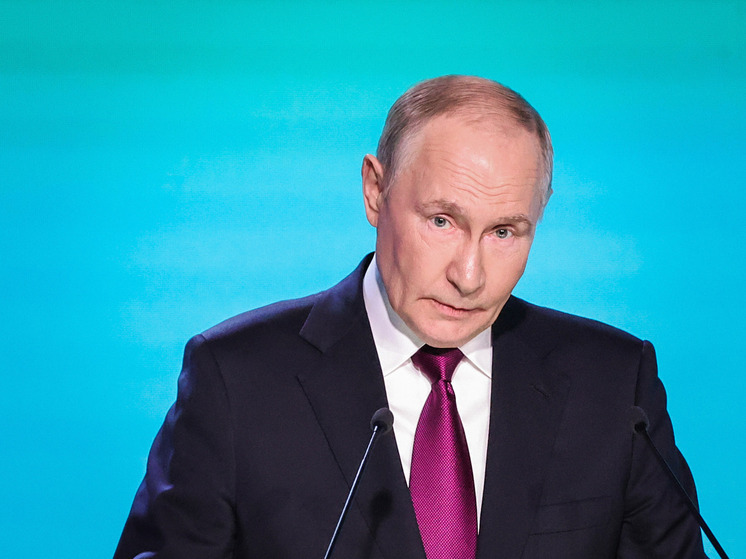 Указ Президента РФ: к 2036 году 95% жителей страны должны идентифицировать себя как россияне