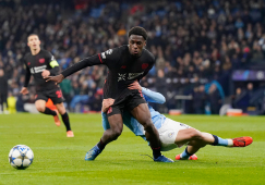 «Челси» разгромил «Барселону», «Ман Сити» проиграл «Байеру»: лучшие фото матчей