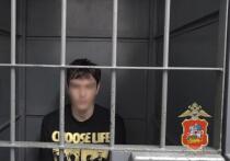 Полицейские из подмосковного Королева задеражли 19-летнего пособника мошенников, обманувших 63-летнего мужчину