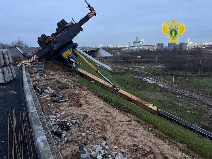 В Боровском районе мужчину убило автокраном