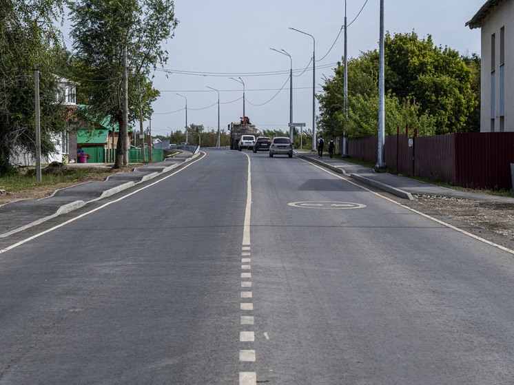 В Самарской области обновили дороги к селам, где родились герои Советского Союза