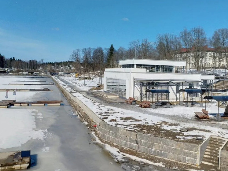 В Сортавале продается ресторан с причалом и амфитеатром за 139 млн рублей