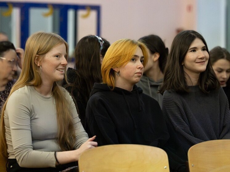 Ярмарка приморских вузов прошла в школе Владивостока