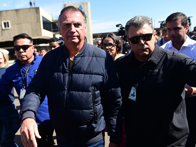 Экс-президент Бразилии Болсонару будет отбывать наказание в спальне площадью 12 квадратных метров