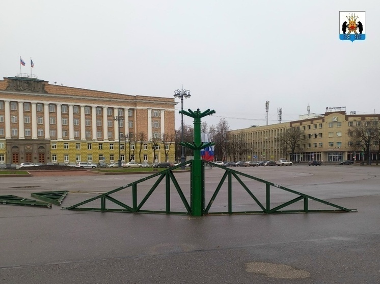 На площади Победы-Софийская Великого Новгорода скоро зажгут «Звездное небо»