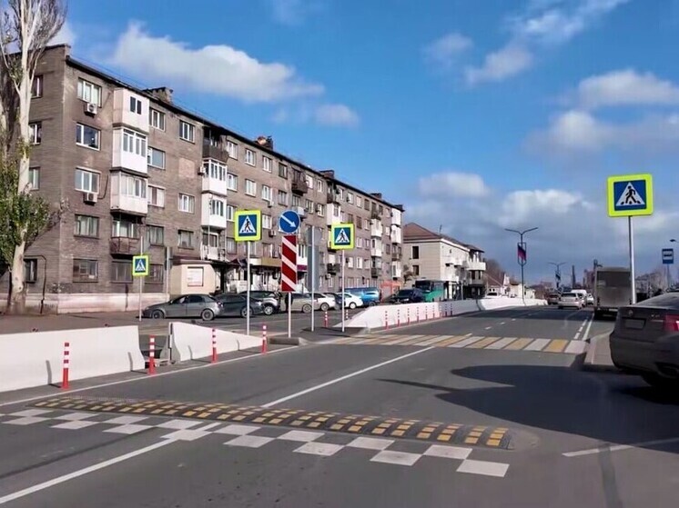 Ленобласть завершает масштабный ремонт проспекта Металлургов в Енакиево