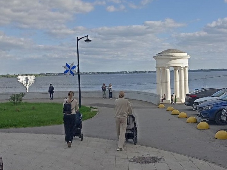 В Саратовской области расширят доступ к пособию для матерей с двумя детьми