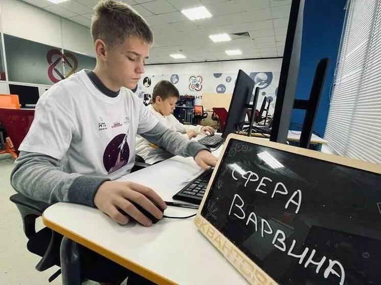 Шесть ленинградских школьников стали победителями на Национальной технологической олимпиаде Junior. Они доказали качество образования, полученного в своем регионе, обойдя конкурентов из России и других стран, сообщил телеграм-канал областного правительства.