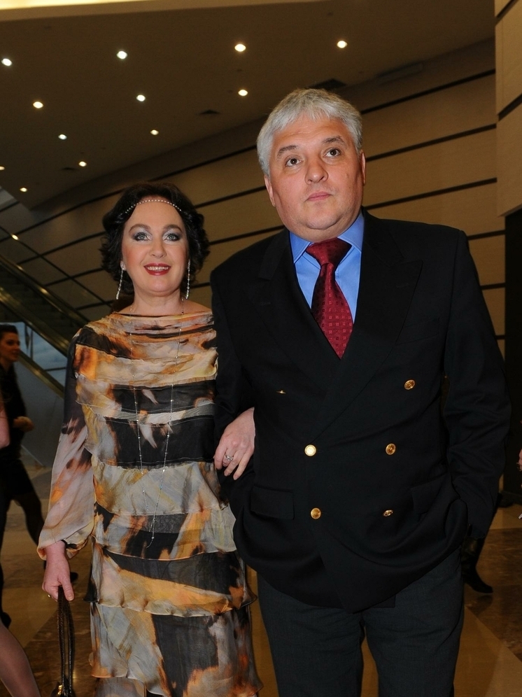 Лариса Гузеева тайно развелась с мужем после 20 лет брака