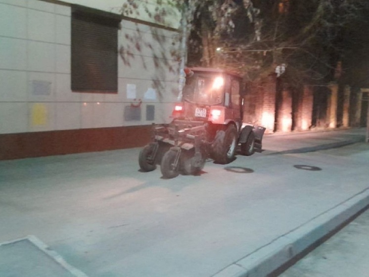 Во вторник на улицы Тулы высыпали 9 тонн реагентов