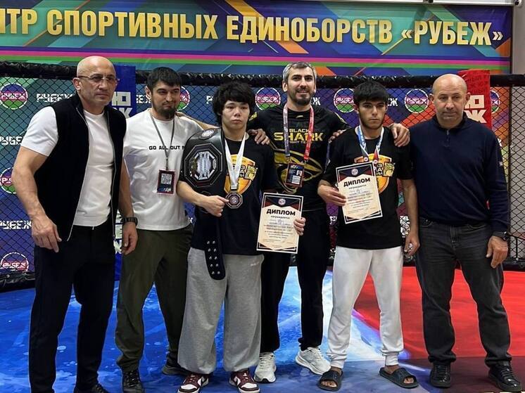 Ямальские бойцы стали чемпионами на всероссийском турнире по ММА