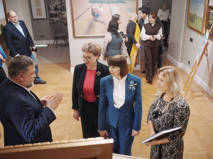 Импрессионисты на «КиноВЕЧЕ»: во время фестиваля демонстрировали не только фильмы, но и полотна художников