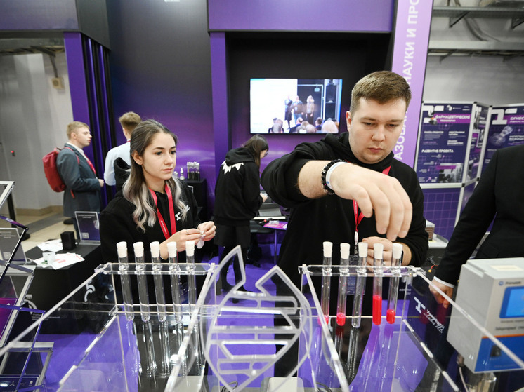 Тульская делегация представила разработки на Конгрессе молодых ученых