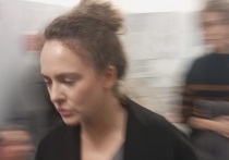 В среду в Домодедовском городском суде продолжились слушания по делу популярной актрисы Аглаи Тарасовой, ранее задержанной за контрабанду наркотиков в аэропорту «Домодедово»