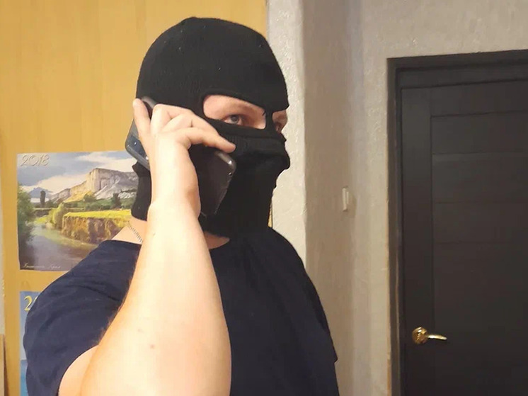 Полиция накрыла технический центр украинских мошенников в Петербурге