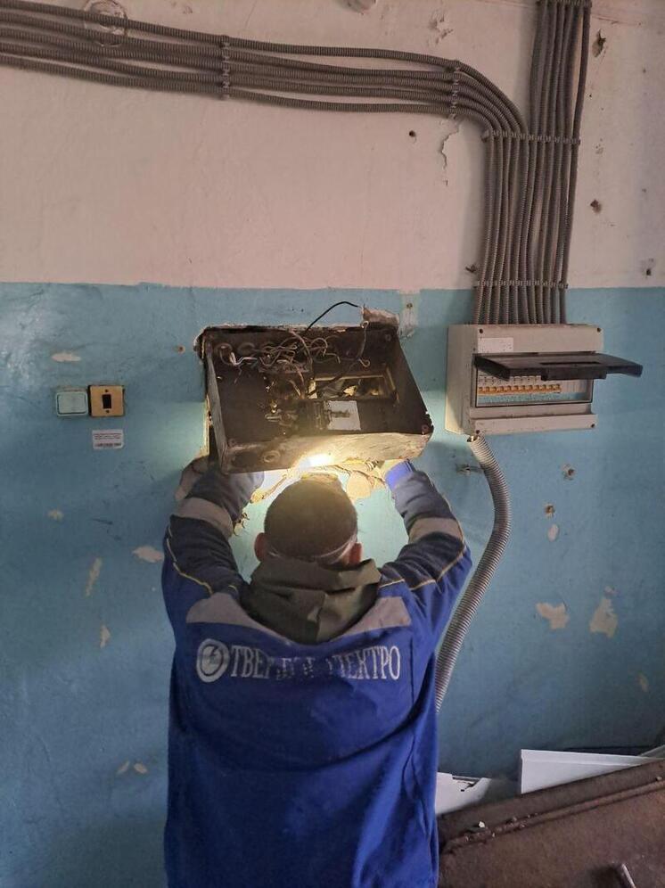 Тверские энергетики восстановили электроснабжение объекта ЖКХ в Бердянске