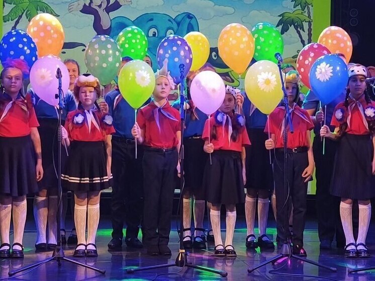 В Орловской области показали концертную программу юные гости из соседнего региона