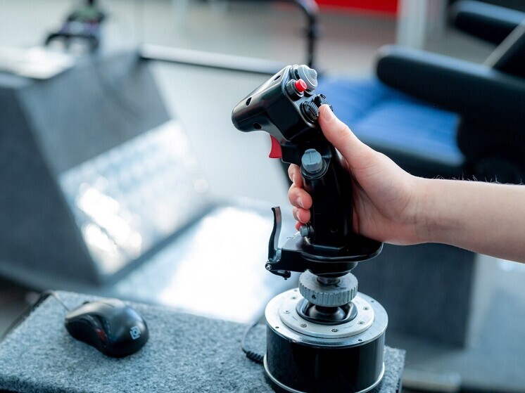 Речь идет о грантовой программе «доращивания», которую развивает Центр поддержки инжиниринга и инноваций. Проект предусмотрен для инновационных компаний, в том числе малых технологических. 