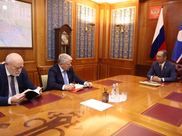 Айсен Николаев встретился с академиком Валентином Пармоном для обсуждения научного сотрудничества