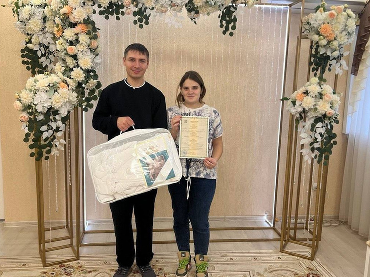 Уникальная семья из Курской области пополнилась: у пар близнецов родилась дочь