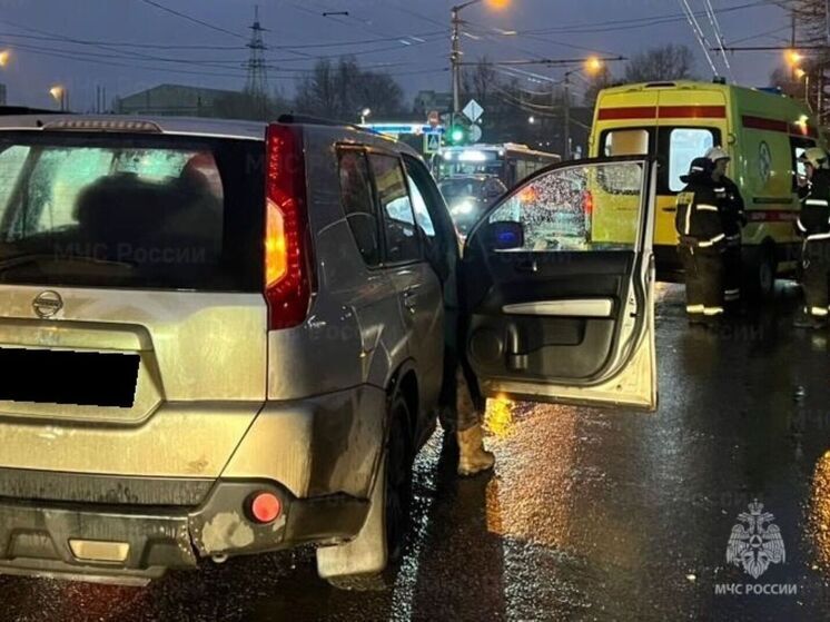 Nissan сбил пешехода в Калуге