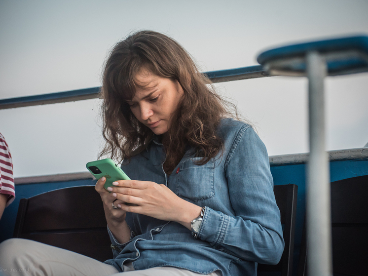 Жители Новосибирска столкнулись с перебоями в работе WhatsApp*