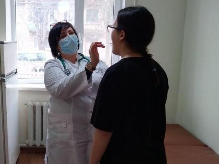 Врач из Мордовии Ирина Карина провела выездной приём для детей посёлка Мирное