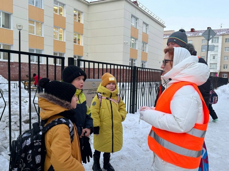 ГАИ в НАО провела мероприятие безопасности пешеходов в тёмное время