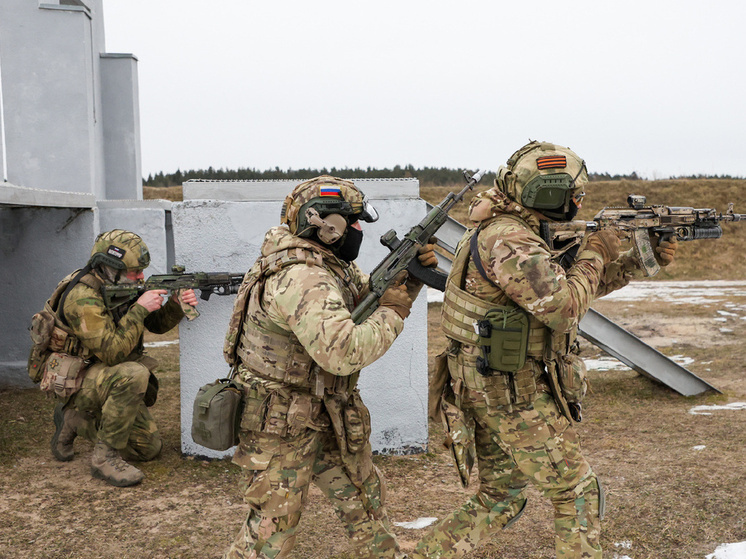 В Мирнограде, по сути, оставлены на погибель тысячи украинских военнослужащих: раненых и погибших настолько много, что это стало очевидно всем, кроме Генштаба ВСУ, который продолжает упорно отрицать реальность