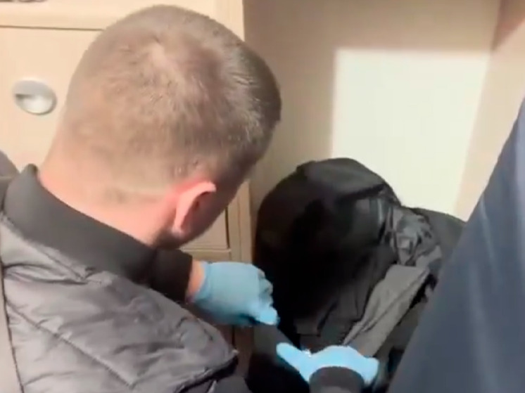 Брянские полицейские задержали похитителей оборудования для автобусов