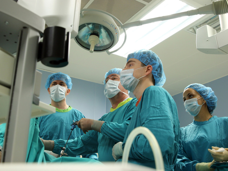 Пять паразитарных кист удалили хирурги из печени 14-летней девочки