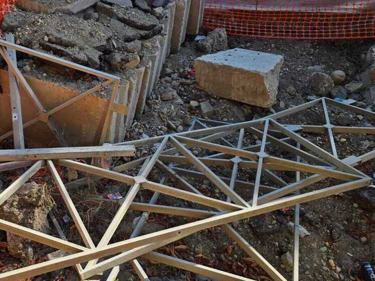 В Славянском районе обломки дронов ВСУ повредили 4 частных дома и коммерческое помещение