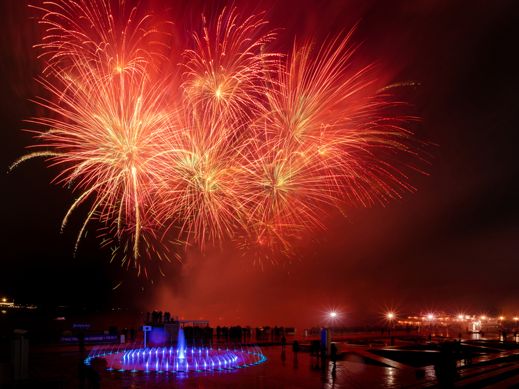 Нижегородцам рассказали, ждать ли салют в новогоднюю ночь